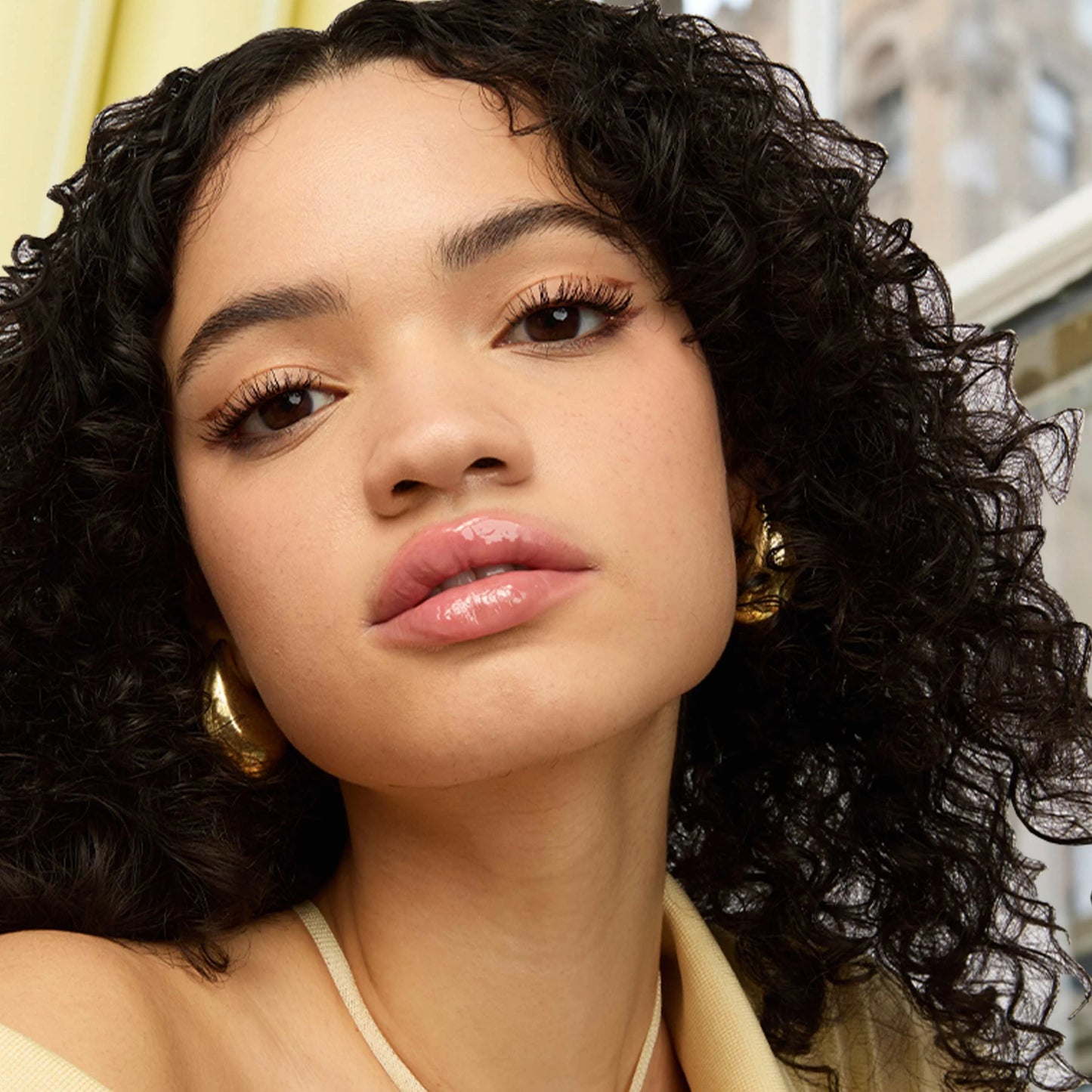 ¡Resalta tus pestañas naturalmente! Colossal Bubble de Maybelline (Compra 2 y Obtén 1 Gratis)